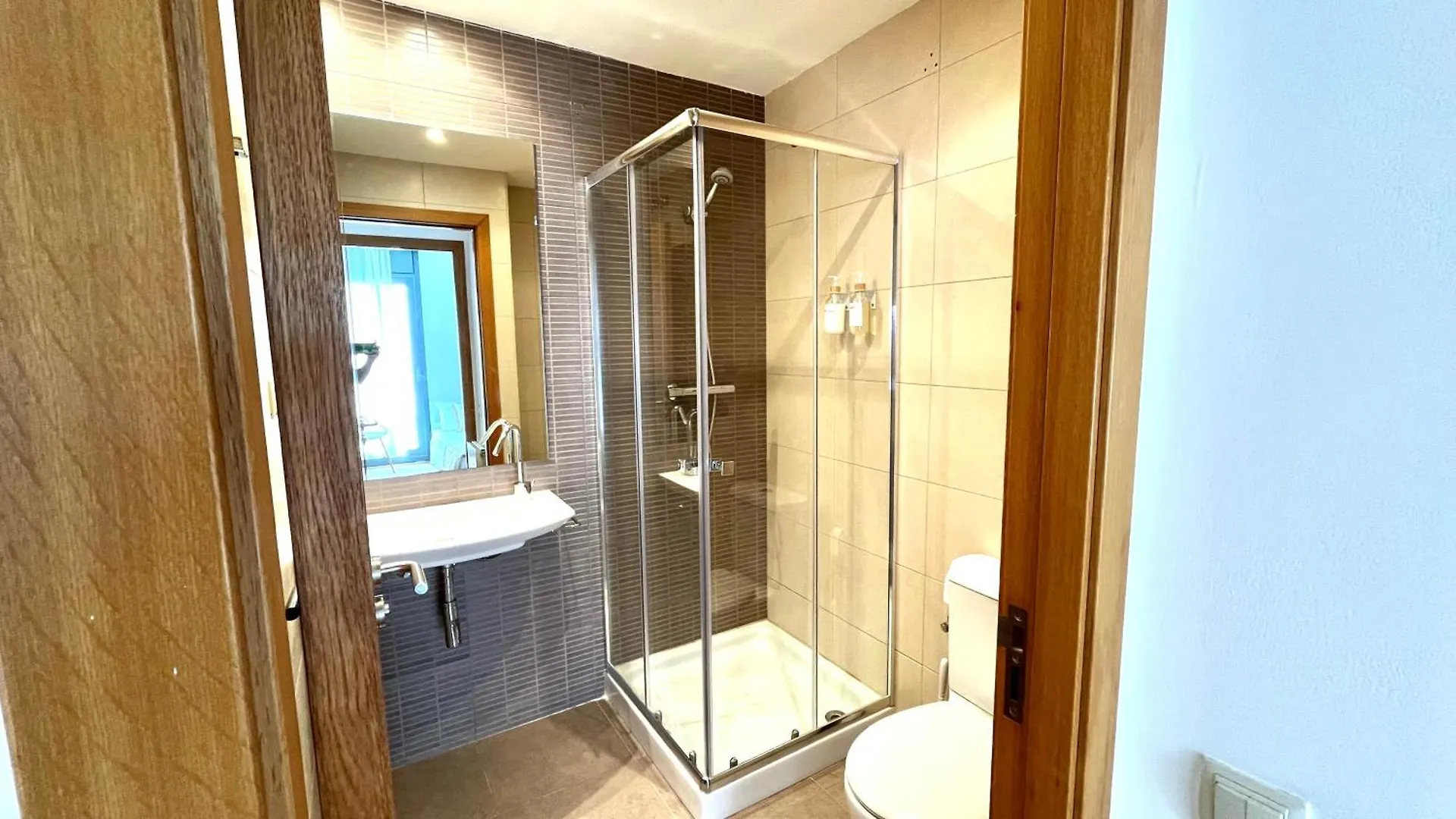 Duplex 2 Hab Con Terraza By Prestigi Apartment Terrassa Spain
